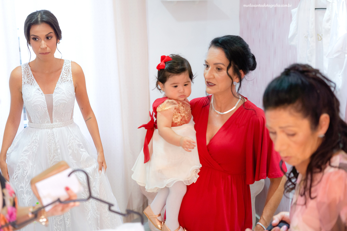 Nathalia e Isaias Murilo Santos Fotografia Castro Campos Gerais Paraná Ensaio Externo Ensaio Casal Noivos Casamento wedding Igreja Cerimonia Elooy Ferreira Eventos Castrolanda Cidade do Leite Noiva Noivo Casal