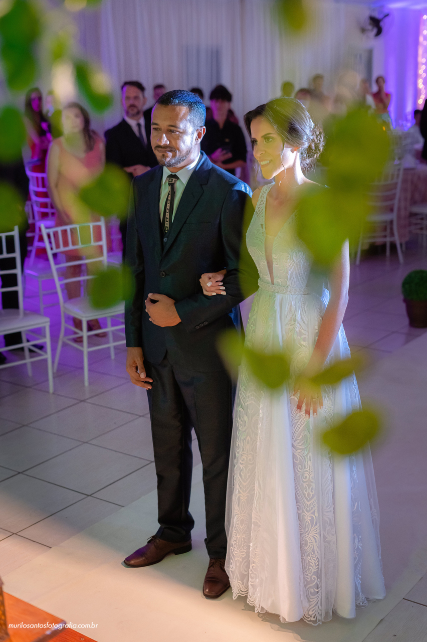 Nathalia e Isaias Murilo Santos Fotografia Castro Campos Gerais Paraná Ensaio Externo Ensaio Casal Noivos Casamento wedding Igreja Cerimonia Elooy Ferreira Eventos Castrolanda Cidade do Leite Noiva Noivo Casal