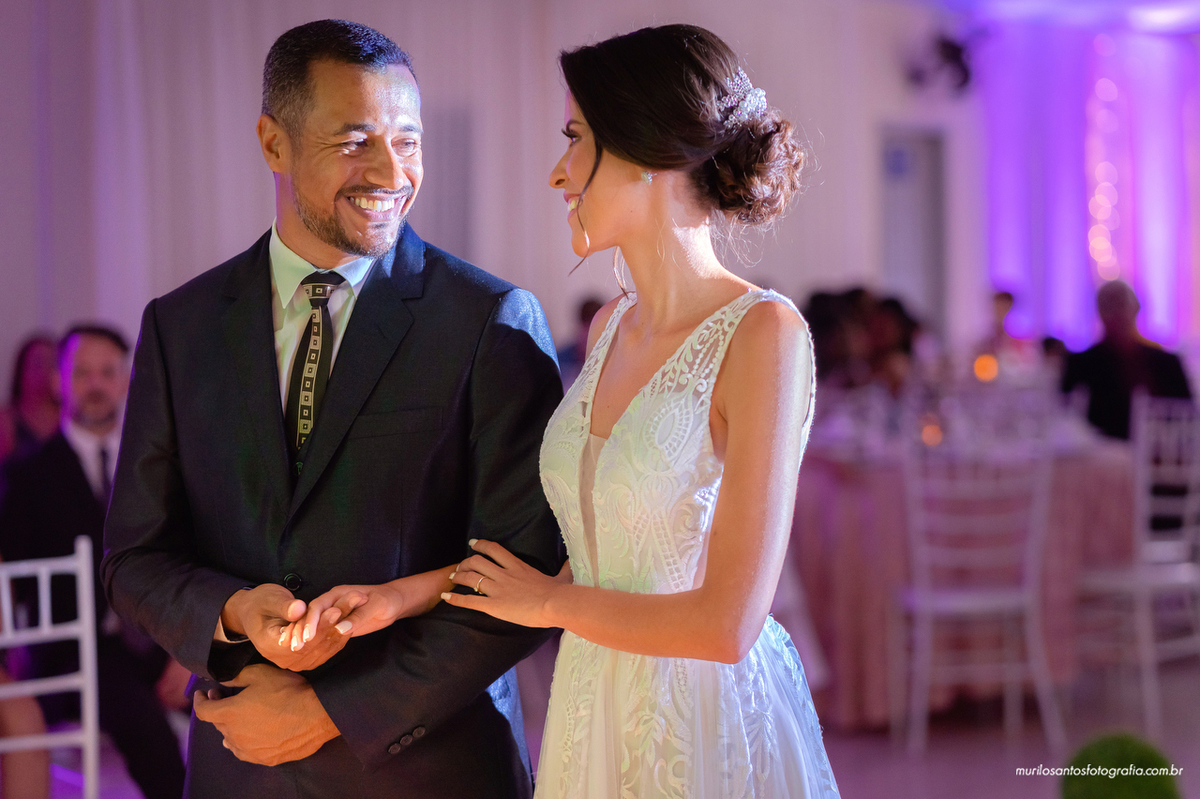 Nathalia e Isaias Murilo Santos Fotografia Castro Campos Gerais Paraná Ensaio Externo Ensaio Casal Noivos Casamento wedding Igreja Cerimonia Elooy Ferreira Eventos Castrolanda Cidade do Leite Noiva Noivo Casal