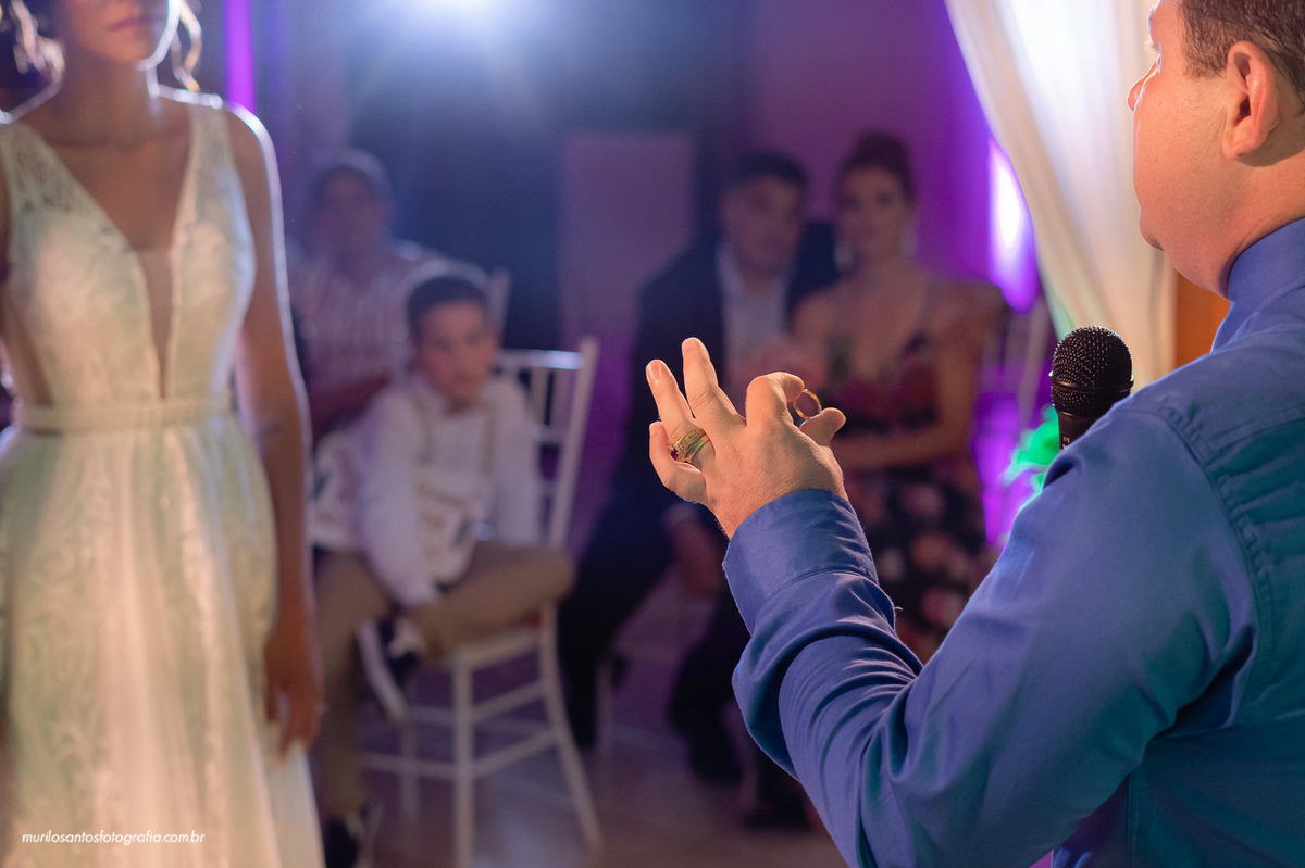Nathalia e Isaias Murilo Santos Fotografia Castro Campos Gerais Paraná Ensaio Externo Ensaio Casal Noivos Casamento wedding Igreja Cerimonia Elooy Ferreira Eventos Castrolanda Cidade do Leite Noiva Noivo Casal
