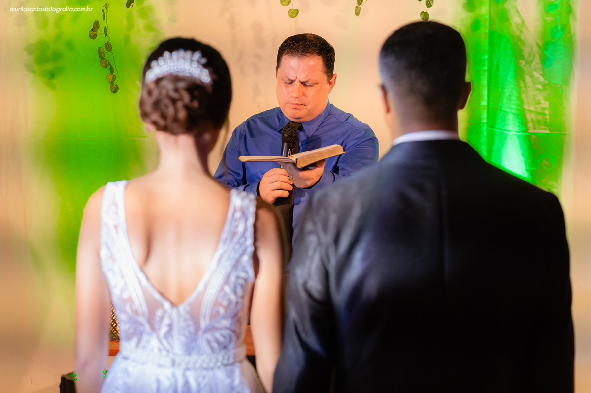 Nathalia e Isaias Murilo Santos Fotografia Castro Campos Gerais Paraná Ensaio Externo Ensaio Casal Noivos Casamento wedding Igreja Cerimonia Elooy Ferreira Eventos Castrolanda Cidade do Leite Noiva Noivo Casal