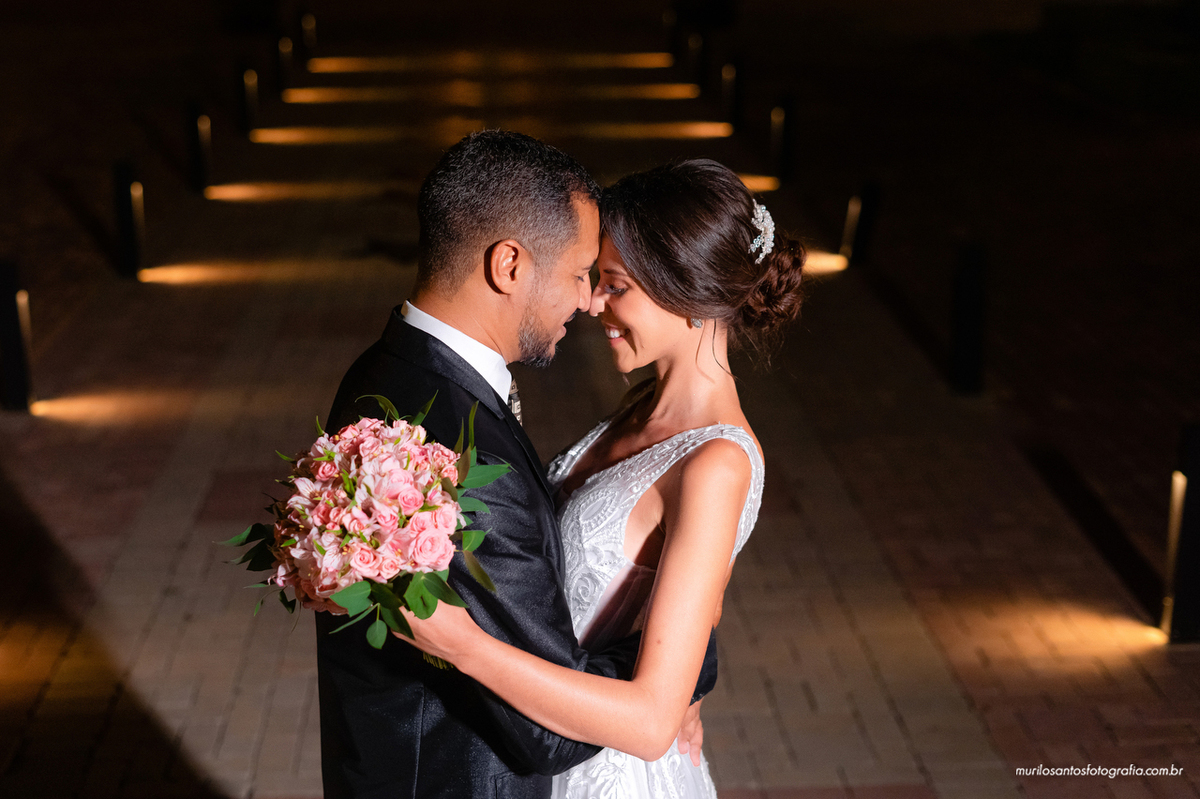 Nathalia e Isaias Murilo Santos Fotografia Castro Campos Gerais Paraná Ensaio Externo Ensaio Casal Noivos Casamento wedding Igreja Cerimonia Elooy Ferreira Eventos Castrolanda Cidade do Leite Noiva Noivo Casal