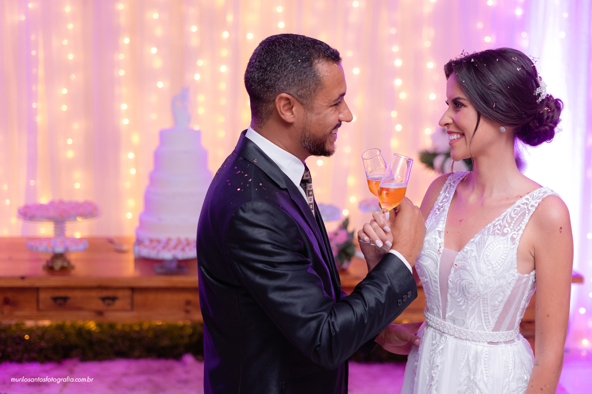 Nathalia e Isaias Murilo Santos Fotografia Castro Campos Gerais Paraná Ensaio Externo Ensaio Casal Noivos Casamento wedding Igreja Cerimonia Elooy Ferreira Eventos Castrolanda Cidade do Leite Noiva Noivo Casal
