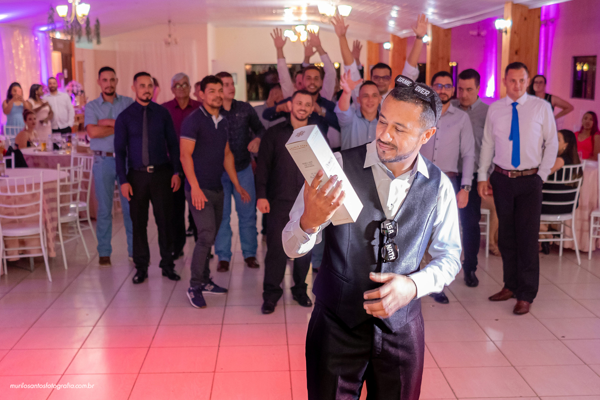 Nathalia e Isaias Murilo Santos Fotografia Castro Campos Gerais Paraná Ensaio Externo Ensaio Casal Noivos Casamento wedding Igreja Cerimonia Elooy Ferreira Eventos Castrolanda Cidade do Leite Noiva Noivo Casal