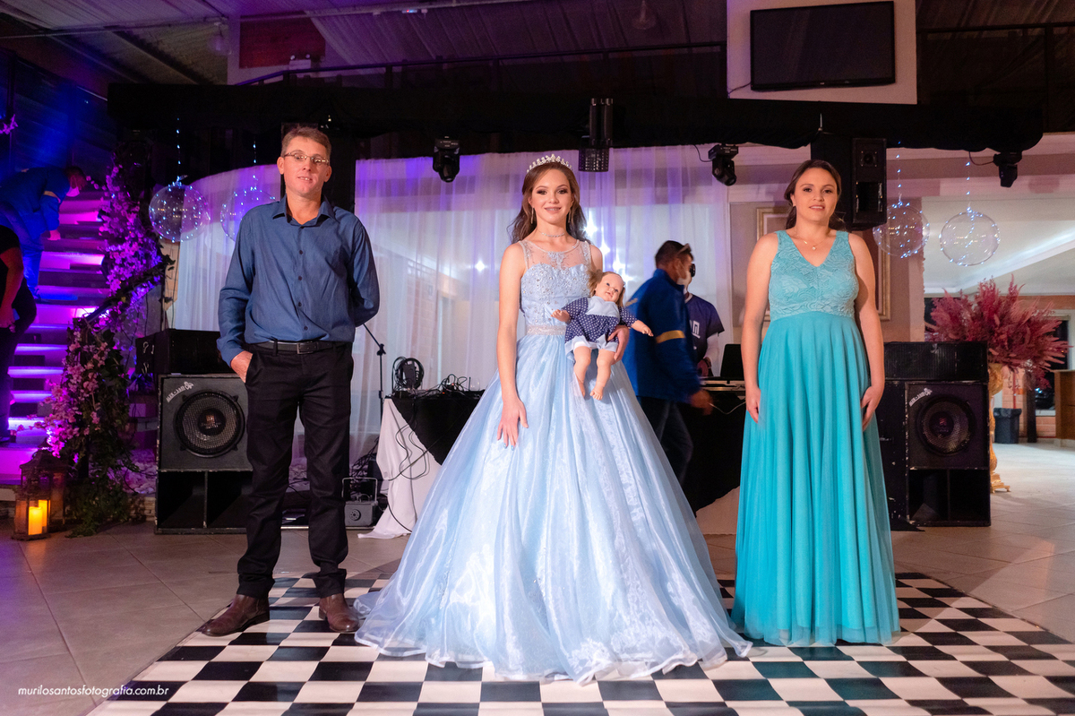 Kathellin 15 anos Murilo Santos Fotografia Castro Campos Gerais Festa Alegria Família Sorriso Balada Espontaneo Dança Sabor Mineiro Filleto