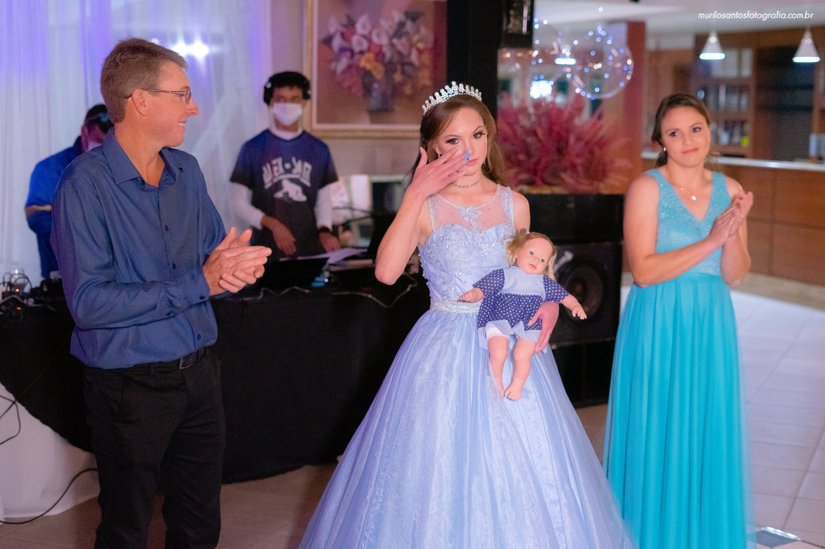 Kathellin 15 anos Murilo Santos Fotografia Castro Campos Gerais Festa Alegria Família Sorriso Balada Espontaneo Dança Sabor Mineiro Filleto