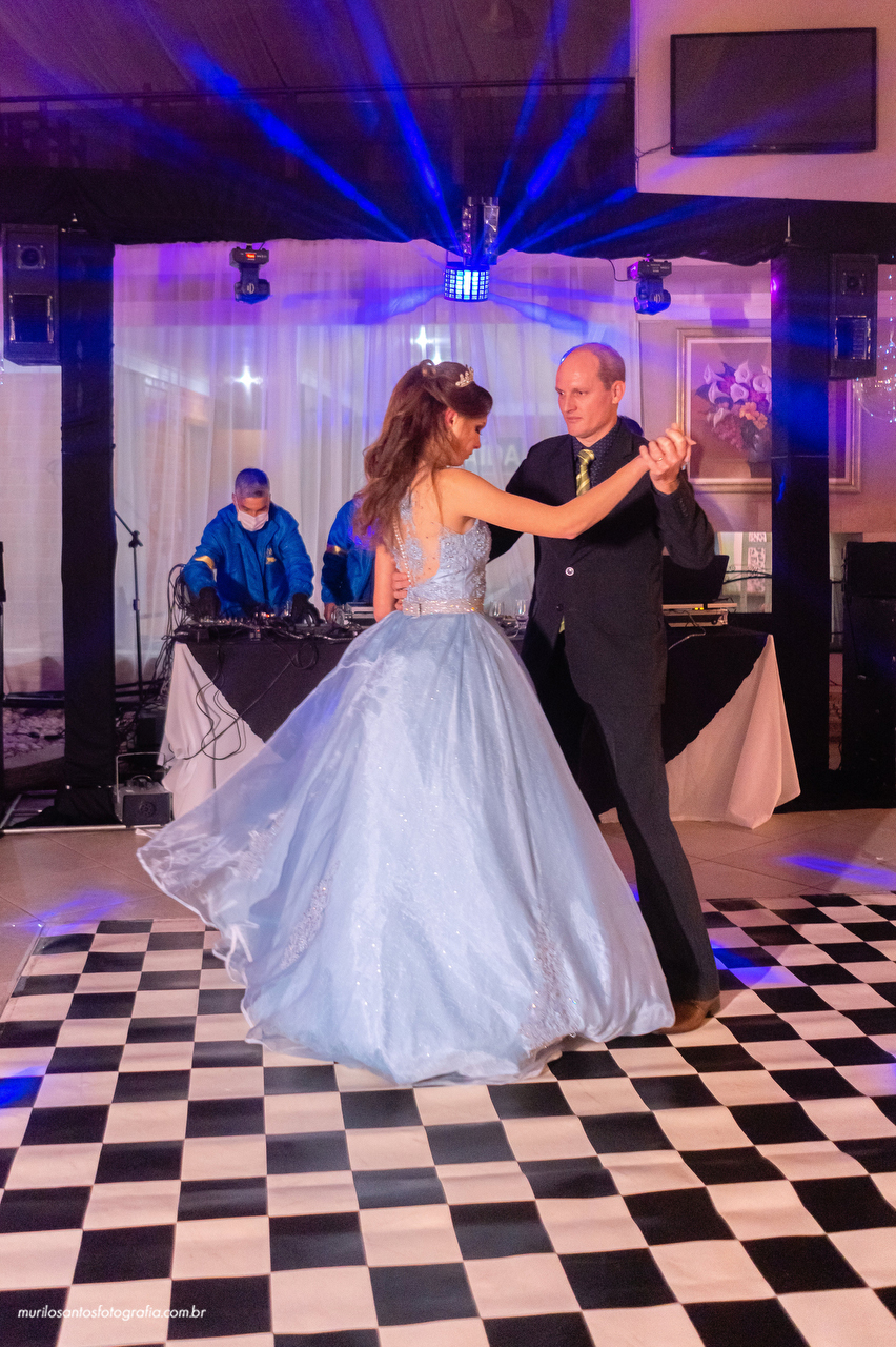 Kathellin 15 anos Murilo Santos Fotografia Castro Campos Gerais Festa Alegria Família Sorriso Balada Espontaneo Dança Sabor Mineiro Filleto