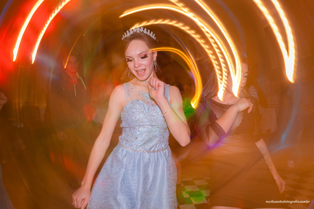 Kathellin 15 anos Murilo Santos Fotografia Castro Campos Gerais Festa Alegria Família Sorriso Balada Espontaneo Dança Sabor Mineiro Filleto