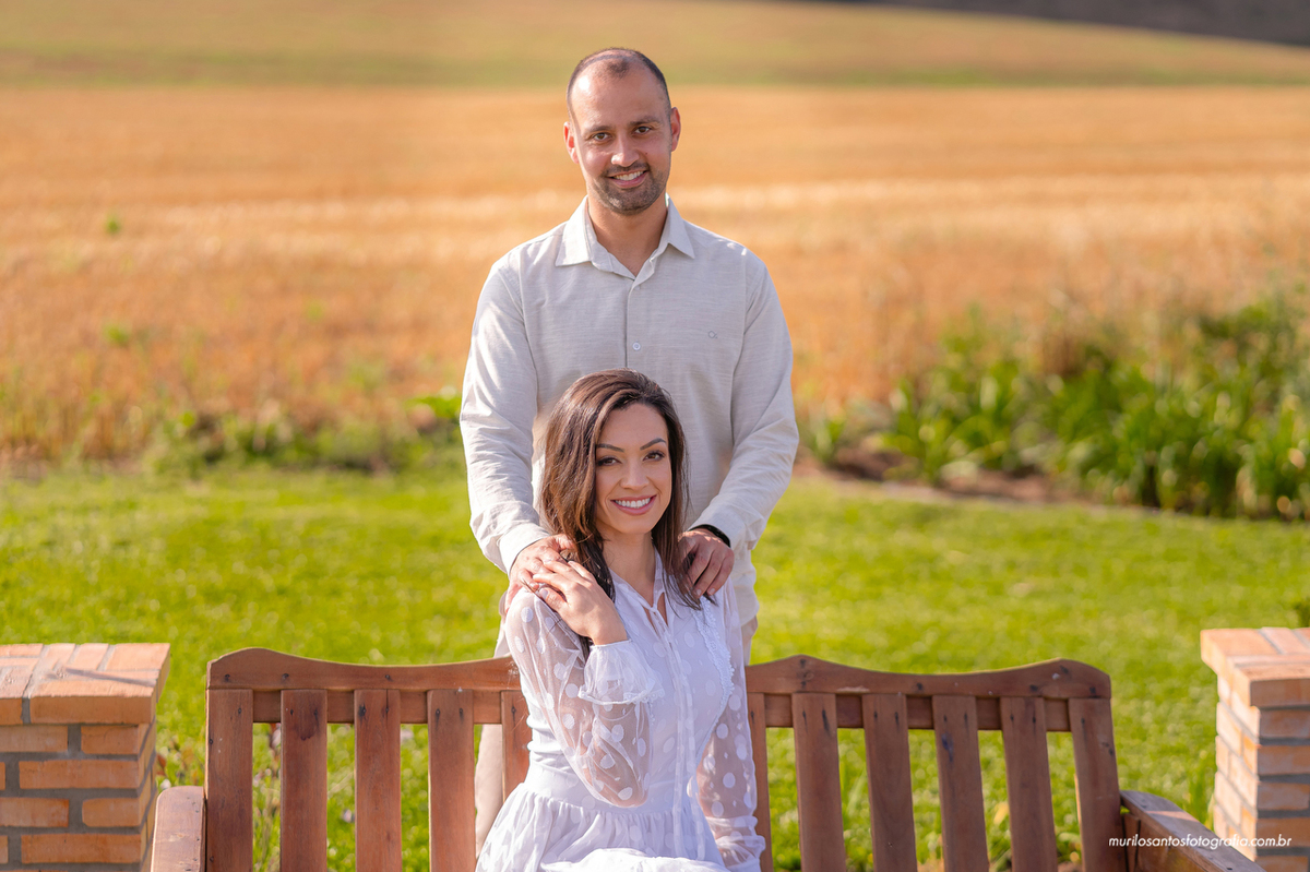 Carol e Pedro Murilo Santos Fotografia Castro Carambei Campos Gerais Paraná Ensaio Externo Ensaio Casal Noivos Casamento Pré wedding Pré Lavanda Noiva Noivo Casal