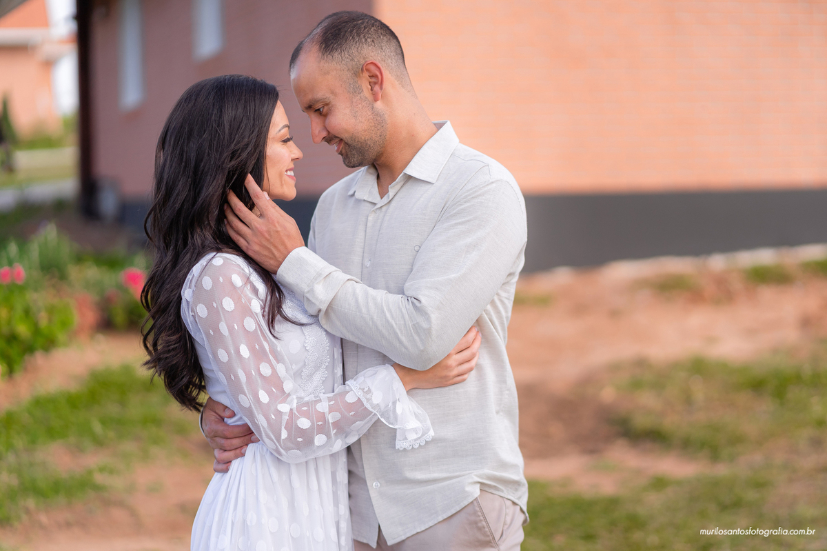 Carol e Pedro Murilo Santos Fotografia Castro Carambei Campos Gerais Paraná Ensaio Externo Ensaio Casal Noivos Casamento Pré wedding Pré Lavanda Noiva Noivo Casal