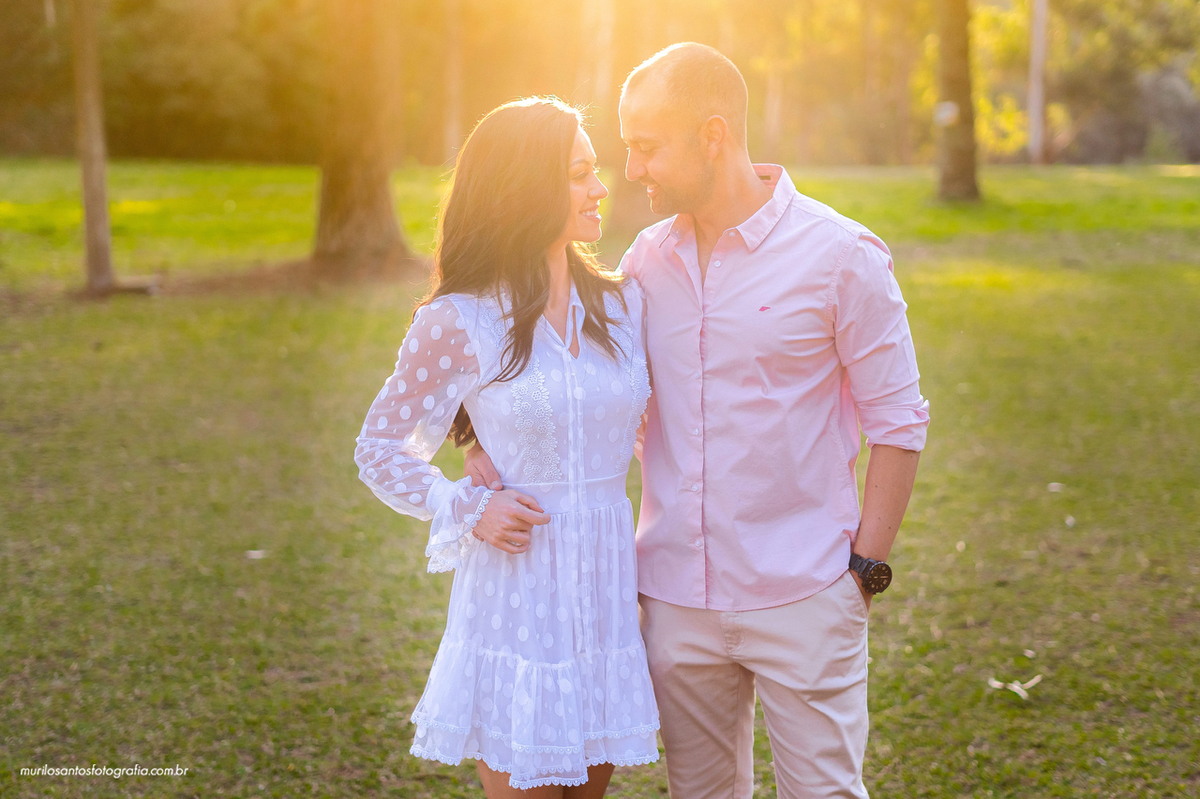 Carol e Pedro Murilo Santos Fotografia Castro Carambei Campos Gerais Paraná Ensaio Externo Ensaio Casal Noivos Casamento Pré wedding Pré Lavanda Noiva Noivo Casal
