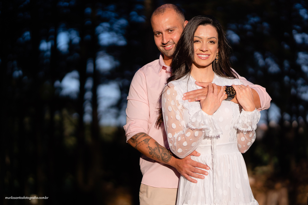 Carol e Pedro Murilo Santos Fotografia Castro Carambei Campos Gerais Paraná Ensaio Externo Ensaio Casal Noivos Casamento Pré wedding Pré Lavanda Noiva Noivo Casal