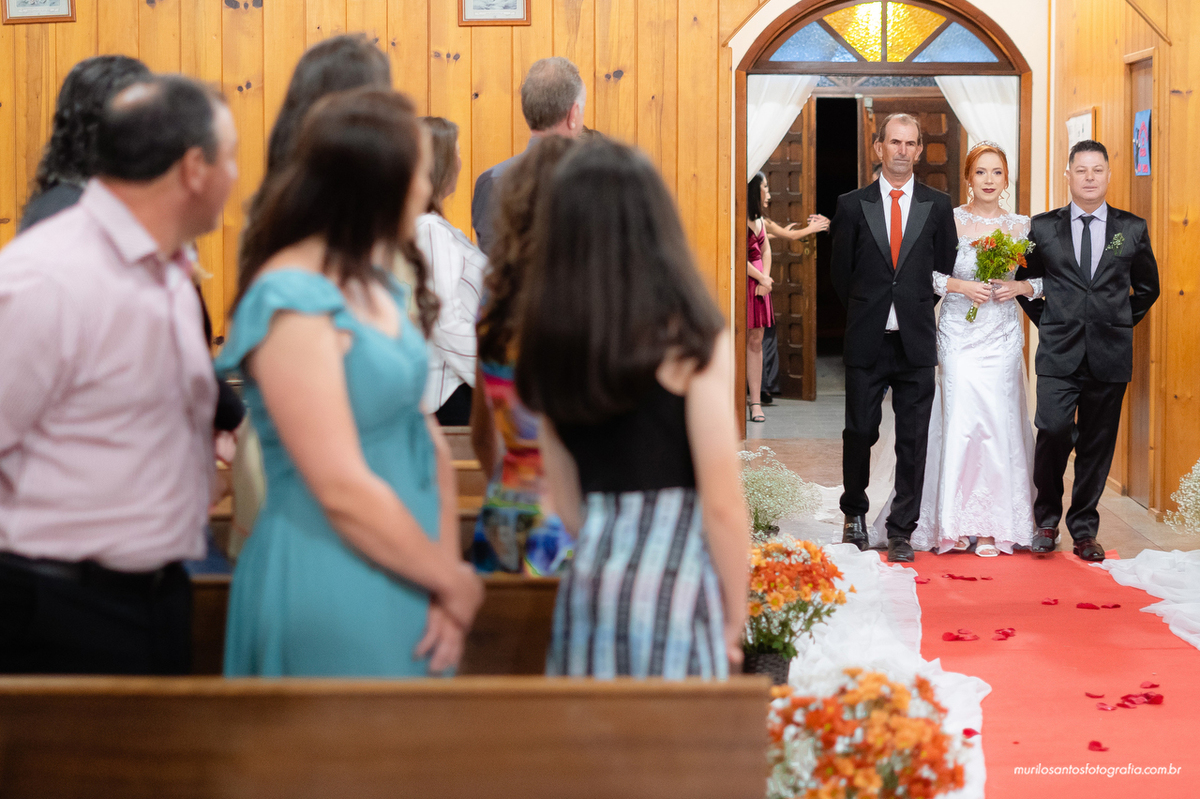 Dara e Clayton Murilo Santos Fotografia Castro Campos Gerais Paraná Ensaio Externo Ensaio Casal Noivos Casamento Cerimonia wedding Pré Castrolanda Moinho Capela Sao Pedro Festa Dança Valsa Alegria Sorriso Noiva Noivo Casal