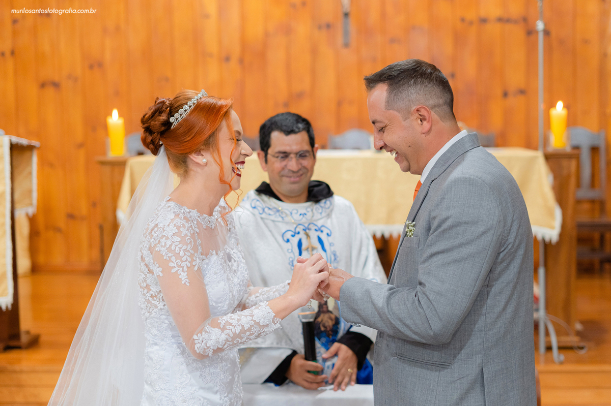 Dara e Clayton Murilo Santos Fotografia Castro Campos Gerais Paraná Ensaio Externo Ensaio Casal Noivos Casamento Cerimonia wedding Pré Castrolanda Moinho Capela Sao Pedro Festa Dança Valsa Alegria Sorriso Noiva Noivo Casal