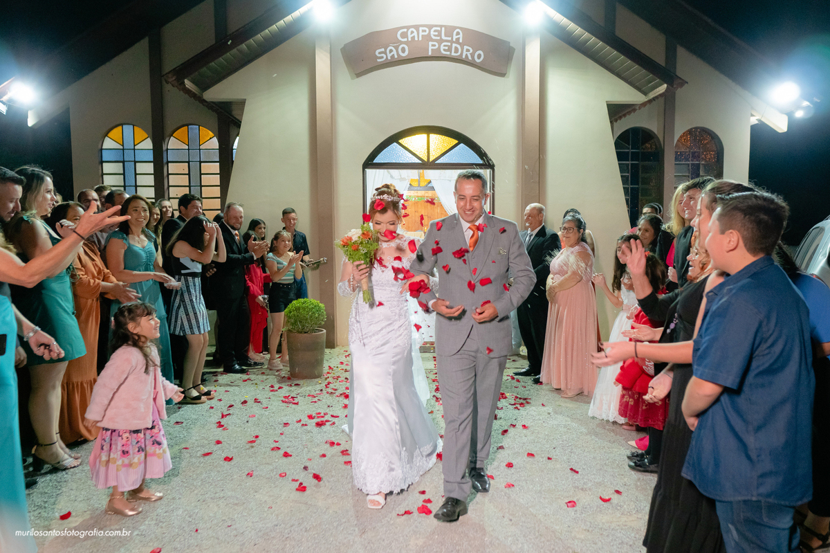 Dara e Clayton Murilo Santos Fotografia Castro Campos Gerais Paraná Ensaio Externo Ensaio Casal Noivos Casamento Cerimonia wedding Pré Castrolanda Moinho Capela Sao Pedro Festa Dança Valsa Alegria Sorriso Noiva Noivo Casal