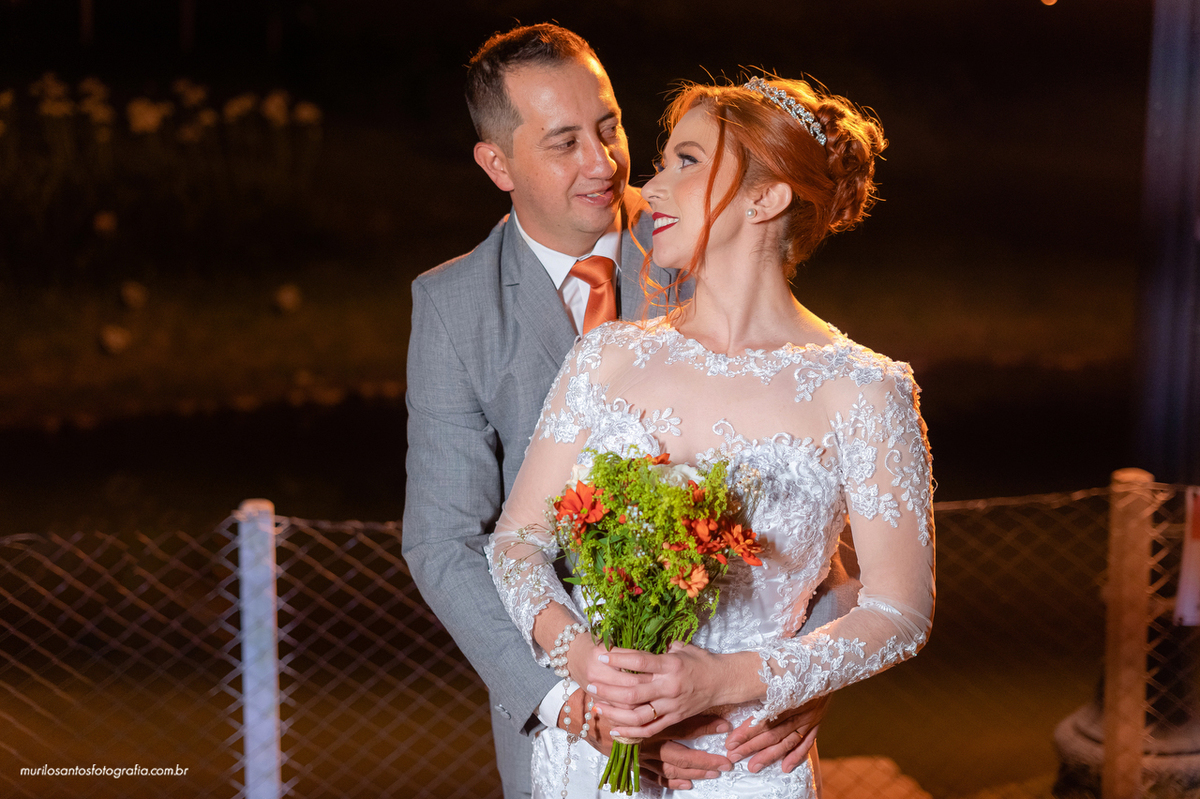 Dara e Clayton Murilo Santos Fotografia Castro Campos Gerais Paraná Ensaio Externo Ensaio Casal Noivos Casamento Cerimonia wedding Pré Castrolanda Moinho Capela Sao Pedro Festa Dança Valsa Alegria Sorriso Noiva Noivo Casal