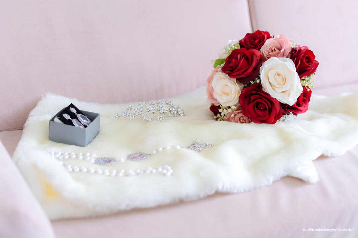 Andressa e Edson Murilo Santos Fotografia Castro Campos Gerais Paraná Ensaio Interno Noivos Casamento Cerimonia wedding Igreja Nossa Senhora de Sion Alegria Sorriso Noiva Noivo Casal