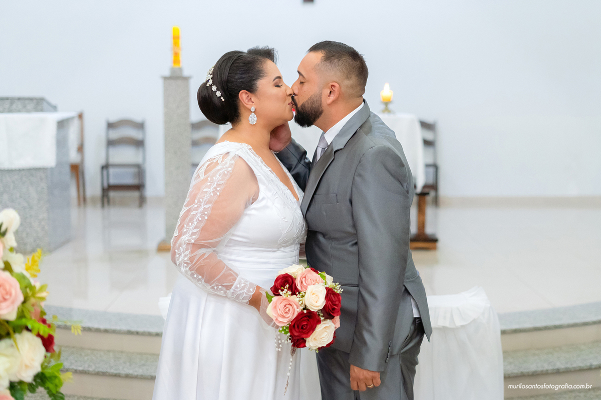 Andressa e Edson Murilo Santos Fotografia Castro Campos Gerais Paraná Ensaio Interno Noivos Casamento Cerimonia wedding Igreja Nossa Senhora de Sion Alegria Sorriso Noiva Noivo Casal