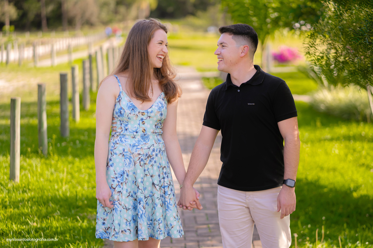 Franciele e Willian Murilo Santos Fotografia Piraí do Sul Campos Gerais Paraná Ensaio Externo Ensaio Casal Noivos Casamento Pré wedding Pré Noiva Noivo Casal Brotas
