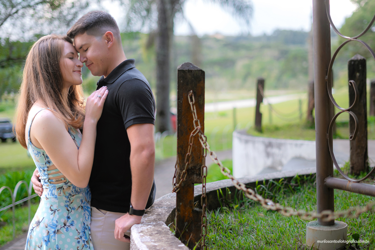 Franciele e Willian Murilo Santos Fotografia Piraí do Sul Campos Gerais Paraná Ensaio Externo Ensaio Casal Noivos Casamento Pré wedding Pré Noiva Noivo Casal Brotas

