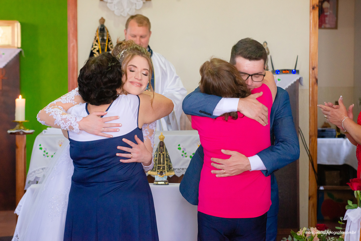 Franciele e Willian Murilo Santos Fotografia Castro Campos Gerais Paraná Noivos Casamento Cerimonia wedding Igreja Ensaio Externo Ensaio Casal Noivos Casamento Noiva Noivo Casal