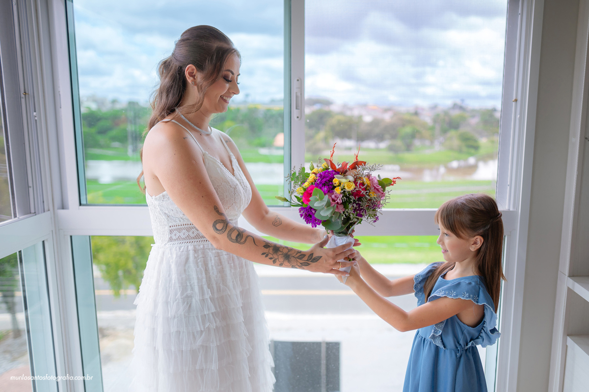 Thamyris e Gabriel Murilo Santos Fotografia Castro Campos Gerais Paraná Noivos Casamento Cerimonia Indoor Edificio Lake apartamento wedding Ensaio Externo Ensaio Casal Noivos Casamento Noiva Noivo Casal