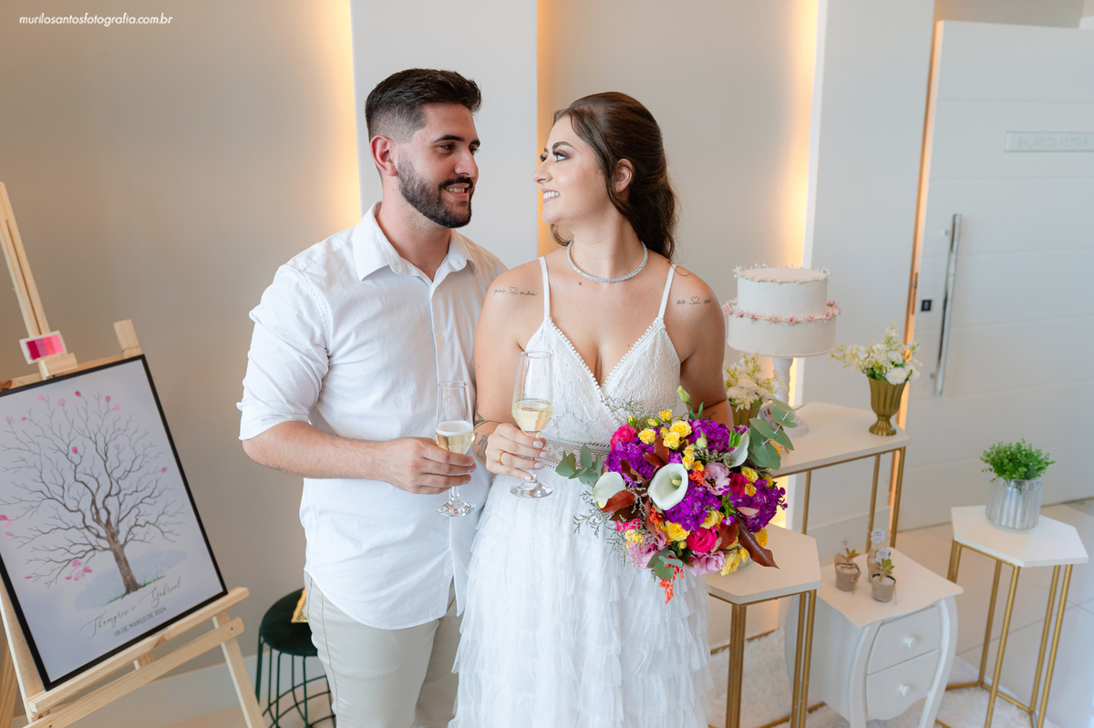 Thamyris e Gabriel Murilo Santos Fotografia Castro Campos Gerais Paraná Noivos Casamento Cerimonia Indoor Edificio Lake apartamento wedding Ensaio Externo Ensaio Casal Noivos Casamento Noiva Noivo Casal