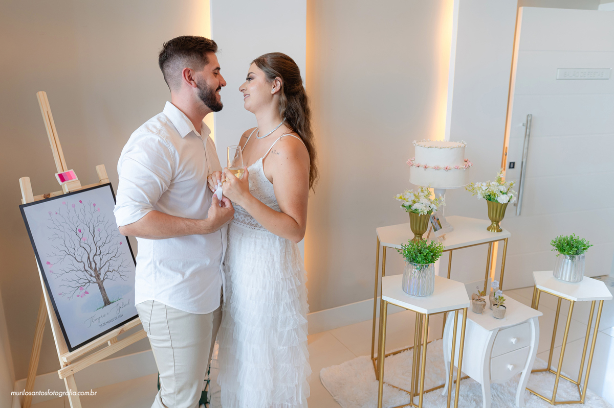 Thamyris e Gabriel Murilo Santos Fotografia Castro Campos Gerais Paraná Noivos Casamento Cerimonia Indoor Edificio Lake apartamento wedding Ensaio Externo Ensaio Casal Noivos Casamento Noiva Noivo Casal