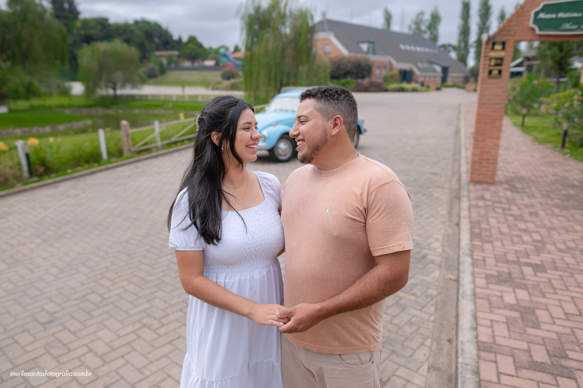 Emanuelly e Nathan Murilo Santos Fotografia Castro Castrolanda Campos Gerais Paraná Ensaio Externo Ensaio Casal Noivos Casamento Pré wedding Pré Noiva Noivo Casal Fusca