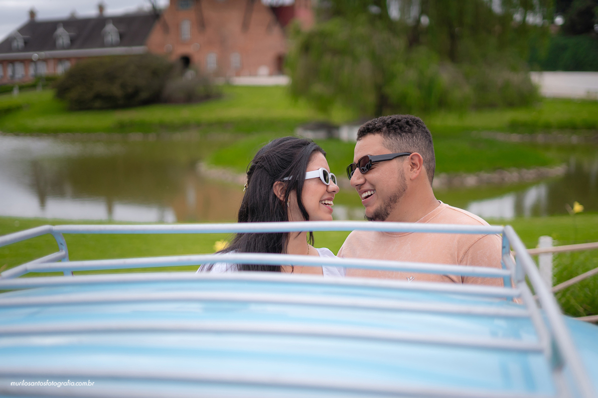 Emanuelly e Nathan Murilo Santos Fotografia Castro Castrolanda Campos Gerais Paraná Ensaio Externo Ensaio Casal Noivos Casamento Pré wedding Pré Noiva Noivo Casal Fusca