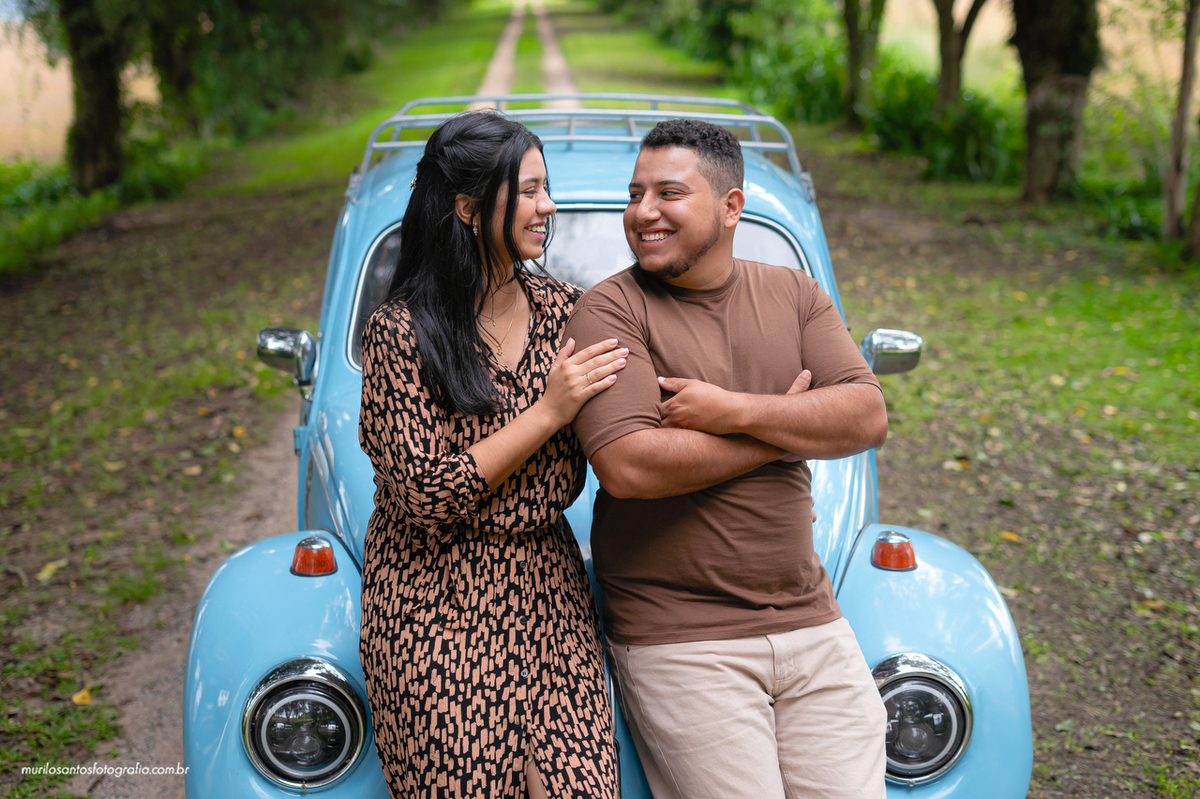 Emanuelly e Nathan Murilo Santos Fotografia Castro Castrolanda Campos Gerais Paraná Ensaio Externo Ensaio Casal Noivos Casamento Pré wedding Pré Noiva Noivo Casal Fusca