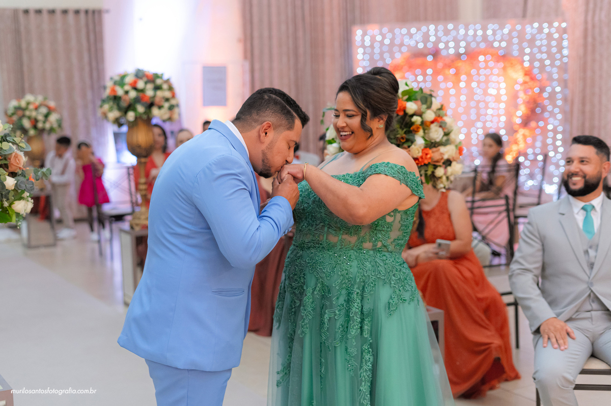 Emanuelly e Nathan Murilo Santos Fotografia Ponta Grossa Campos Gerais Paraná Noivos Casamento Cerimonia wedding Ensaio Externo Ensaio Casal Noivos Casamento Noiva Noivo Casal Fusca