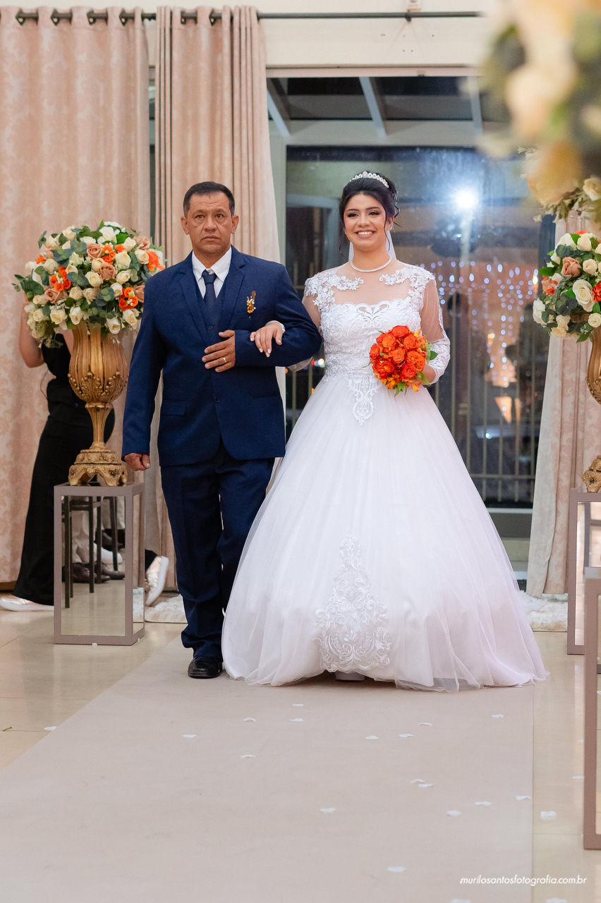 Emanuelly e Nathan Murilo Santos Fotografia Ponta Grossa Campos Gerais Paraná Noivos Casamento Cerimonia wedding Ensaio Externo Ensaio Casal Noivos Casamento Noiva Noivo Casal Fusca