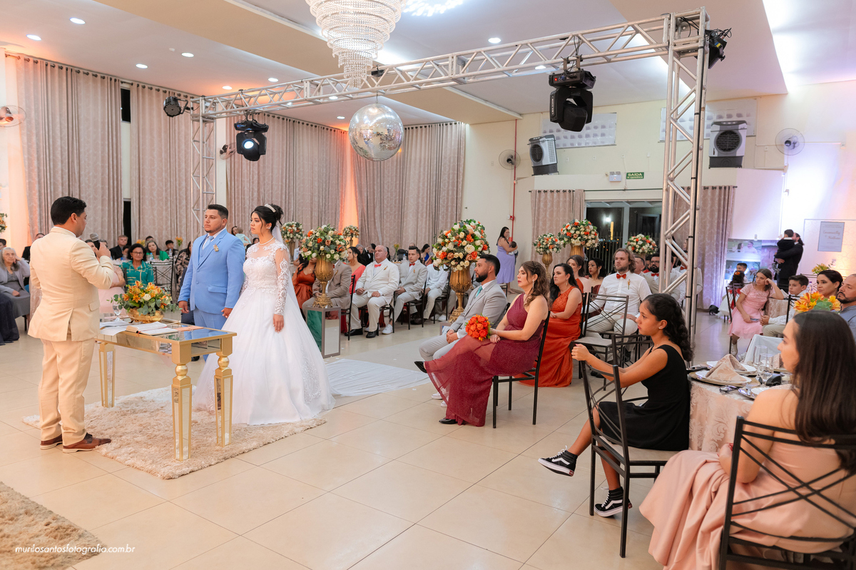 Emanuelly e Nathan Murilo Santos Fotografia Ponta Grossa Campos Gerais Paraná Noivos Casamento Cerimonia wedding Ensaio Externo Ensaio Casal Noivos Casamento Noiva Noivo Casal Fusca