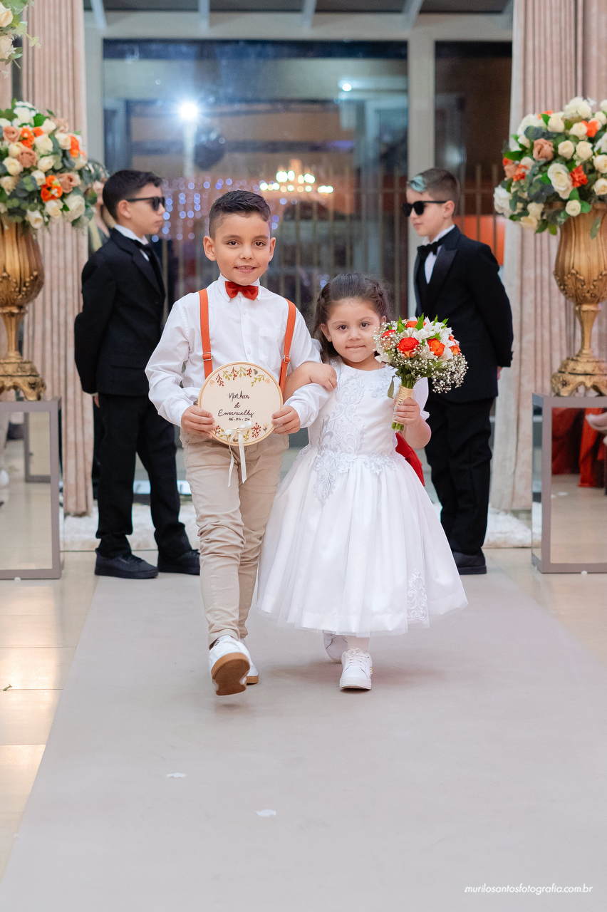 Emanuelly e Nathan Murilo Santos Fotografia Ponta Grossa Campos Gerais Paraná Noivos Casamento Cerimonia wedding Ensaio Externo Ensaio Casal Noivos Casamento Noiva Noivo Casal Fusca