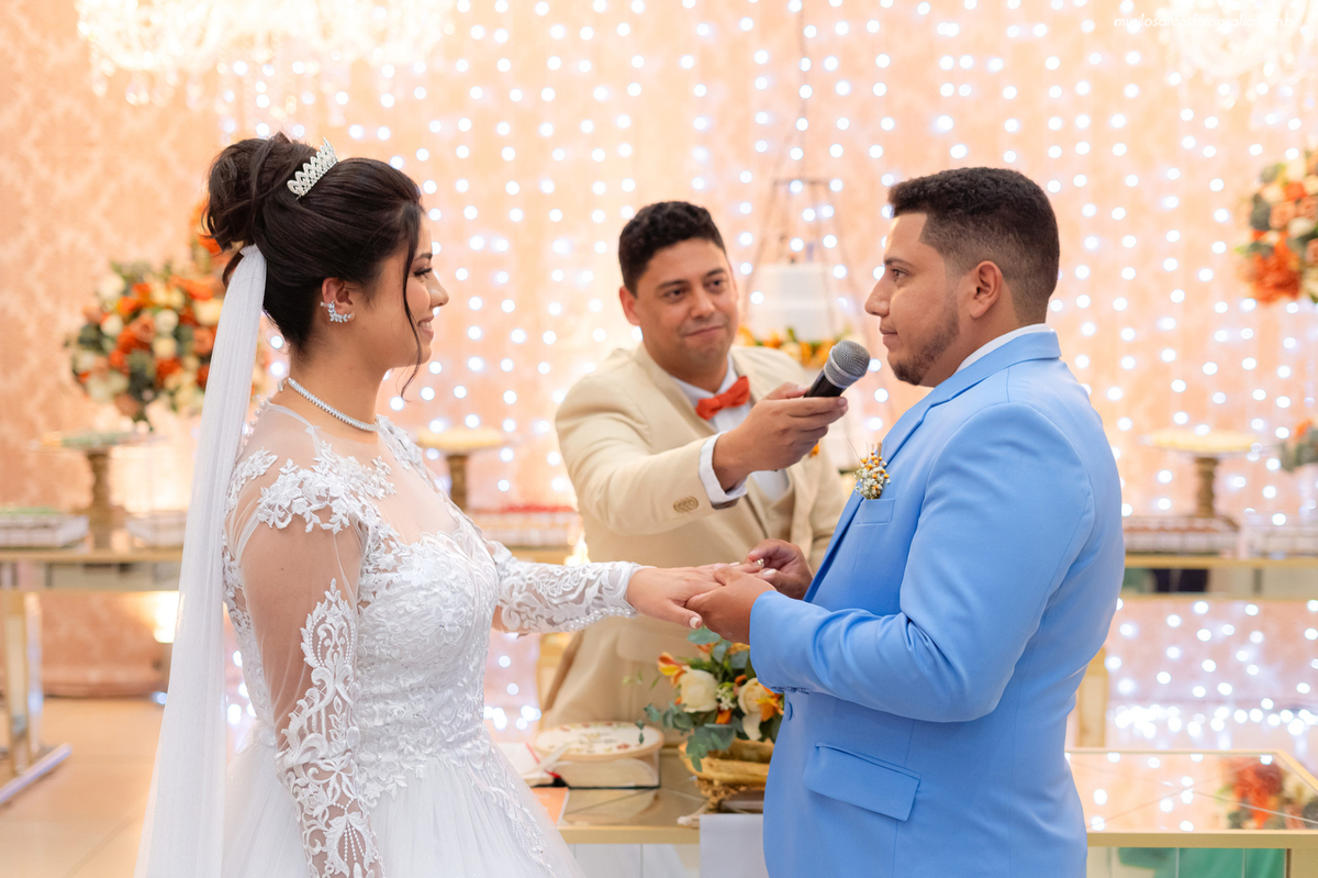 Emanuelly e Nathan Murilo Santos Fotografia Ponta Grossa Campos Gerais Paraná Noivos Casamento Cerimonia wedding Ensaio Externo Ensaio Casal Noivos Casamento Noiva Noivo Casal Fusca