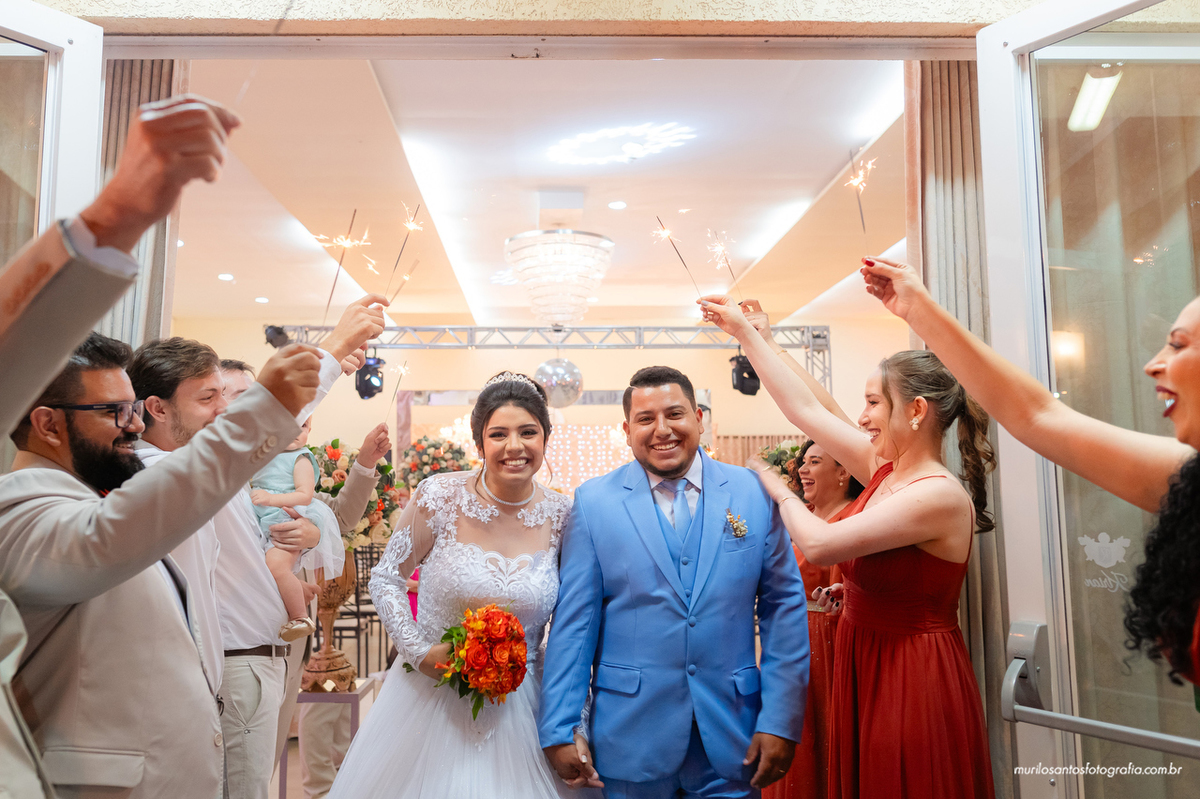 Emanuelly e Nathan Murilo Santos Fotografia Ponta Grossa Campos Gerais Paraná Noivos Casamento Cerimonia wedding Ensaio Externo Ensaio Casal Noivos Casamento Noiva Noivo Casal Fusca
