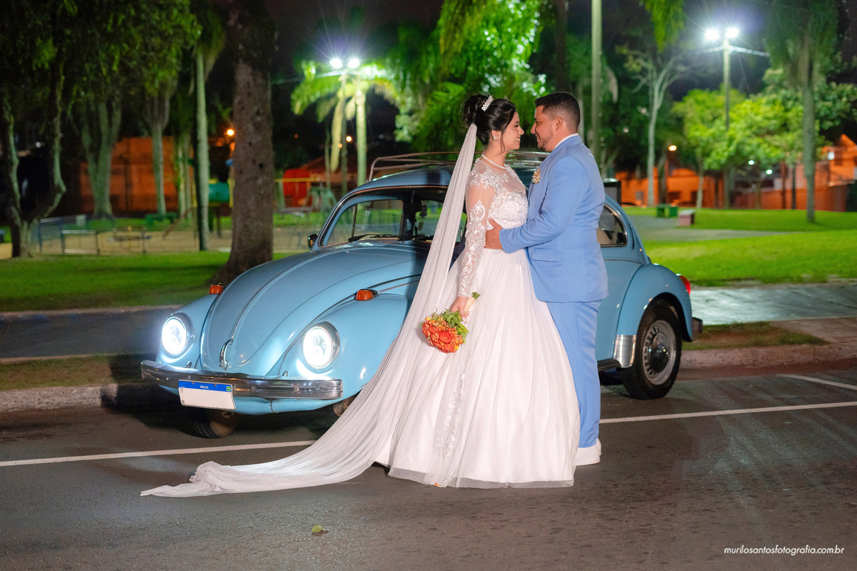 Emanuelly e Nathan Murilo Santos Fotografia Ponta Grossa Campos Gerais Paraná Noivos Casamento Cerimonia wedding Ensaio Externo Ensaio Casal Noivos Casamento Noiva Noivo Casal Fusca