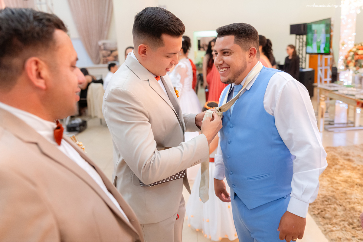 Emanuelly e Nathan Murilo Santos Fotografia Ponta Grossa Campos Gerais Paraná Noivos Casamento Cerimonia wedding Ensaio Externo Ensaio Casal Noivos Casamento Noiva Noivo Casal Fusca