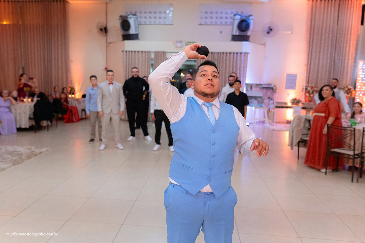 Emanuelly e Nathan Murilo Santos Fotografia Ponta Grossa Campos Gerais Paraná Noivos Casamento Cerimonia wedding Ensaio Externo Ensaio Casal Noivos Casamento Noiva Noivo Casal Fusca