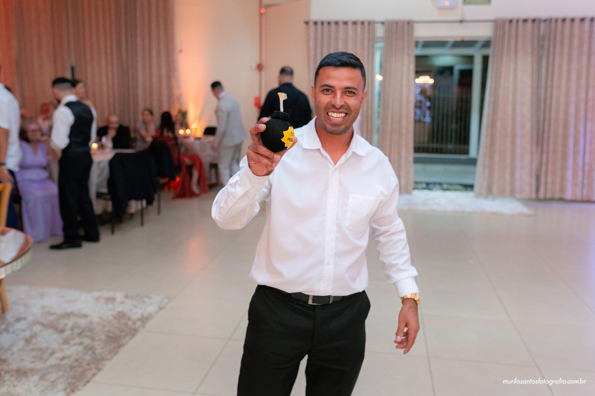 Emanuelly e Nathan Murilo Santos Fotografia Ponta Grossa Campos Gerais Paraná Noivos Casamento Cerimonia wedding Ensaio Externo Ensaio Casal Noivos Casamento Noiva Noivo Casal Fusca