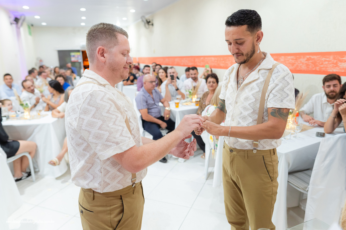 Cadu e Fernando Murilo Santos Fotografia Castro Campos Gerais Paraná Noivos Casamento Cerimonia wedding Restaurante Tradição Ensaio Casal Noivos Casamento Noivo Casal