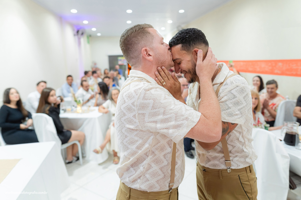 Cadu e Fernando Murilo Santos Fotografia Castro Campos Gerais Paraná Noivos Casamento Cerimonia wedding Restaurante Tradição Ensaio Casal Noivos Casamento Noivo Casal