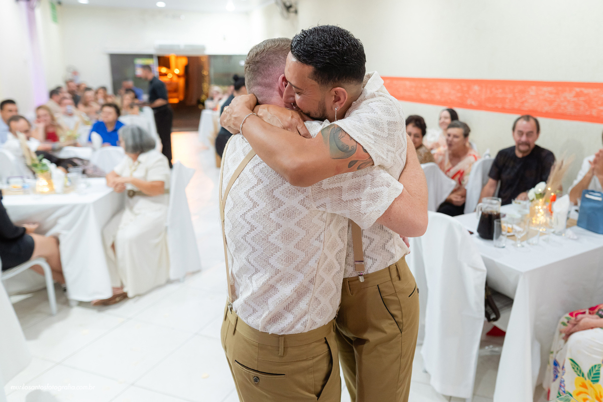 Cadu e Fernando Murilo Santos Fotografia Castro Campos Gerais Paraná Noivos Casamento Cerimonia wedding Restaurante Tradição Ensaio Casal Noivos Casamento Noivo Casal