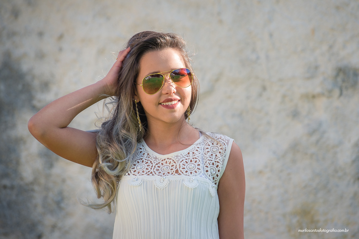 Murilo Santos Fotografia Ensaio Sessão Externa Ao Ar Livre 15 Anos Campos Gerais Castro Castrolanda Fazenda Capao Alto Alegria Nikon D600 28mm 50mm 85mm Casarão Moça Sorrindo