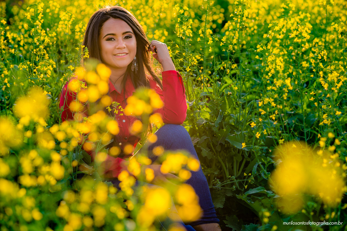 Jenifer 15 Anos Murilo Santos Fotografia Ensaio Sessão Externa Ao Ar Livre 15 Anos Instituto Cristão Castro Campos Gerais Tibagi Alegria Família Sorriso Bota Xadrez Flores Campo Nikon 