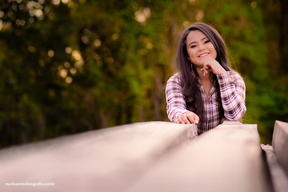 Jenifer 15 Anos Murilo Santos Fotografia Ensaio Sessão Externa Ao Ar Livre 15 Anos Instituto Cristão Castro Campos Gerais Tibagi Alegria Família Sorriso Bota Xadrez Flores Campo Nikon 