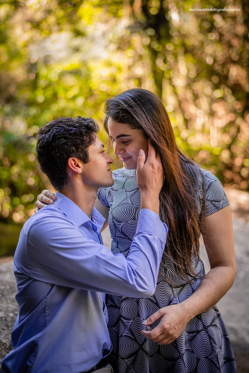 Dhebora e Alefh Murilo Santos Fotografia Ensaio Casal Cachoeira Rio São Jorge Ponta Grossa Campos Gerais Paraná Alegria Sorriso Espontaneo Noivos Noiva Noivo Sessão Rio Água Nikon
