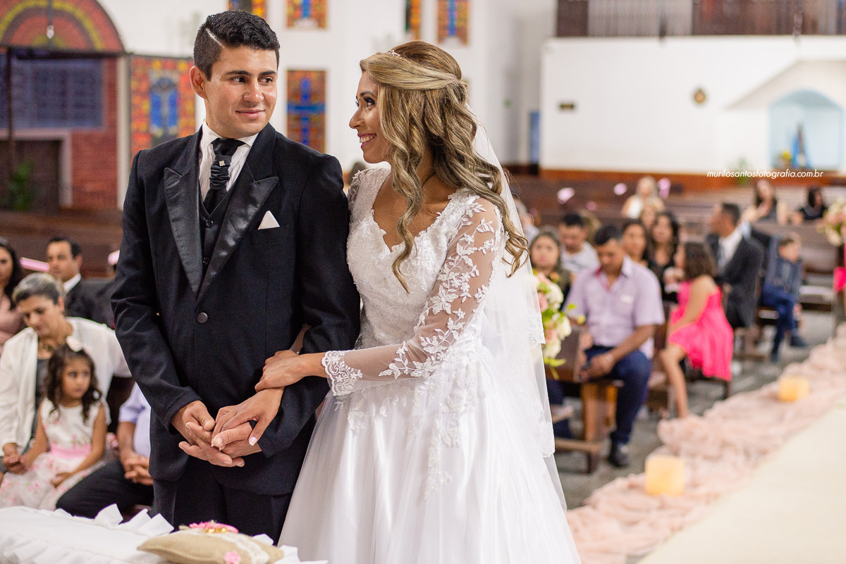 Thaise e Junior Murilo Santos Fotografia Casamento Cerimonia Igreja do Rosário Noivos Noiva Noivo Vestido Jantar Associação Paranatrator Castro Campos Gerais Alegria Família Casal Crianças Meninas Espontâneo Nikon