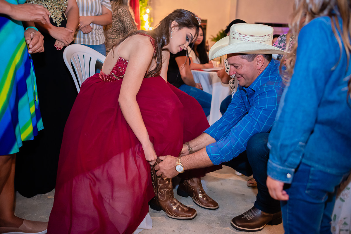 Murilo Santos Fotografia Jeniffer Vitória 15 Anos Aniversario 15 Anos Festa Aniversario Alegria Espontaneo Parabens Country Cavalo Botina Bota Chapeu